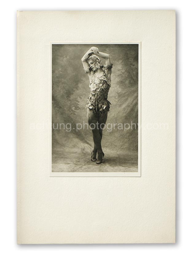 Plate 08, Auguste Bert, Studies from the Russian Ballet London Fine Art Society 1913, image size 19.4 x 12.9 cm paper size 20.4 x 13.7 cm
